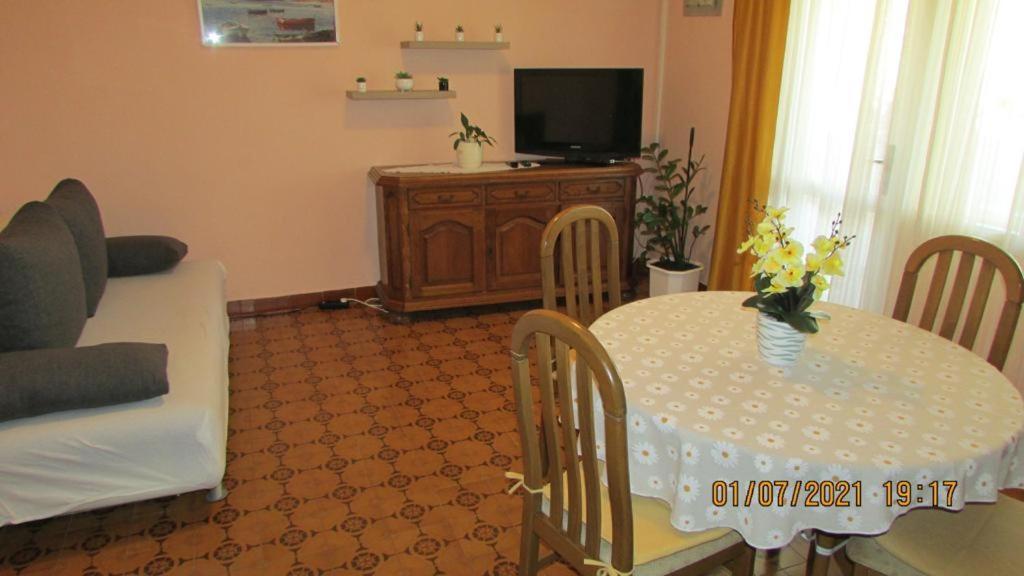 Apartment Tomy تروغير المظهر الخارجي الصورة